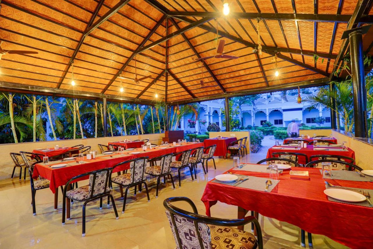 Brindavan Garden Resort & Spa Krishnarajasagara Bagian luar foto