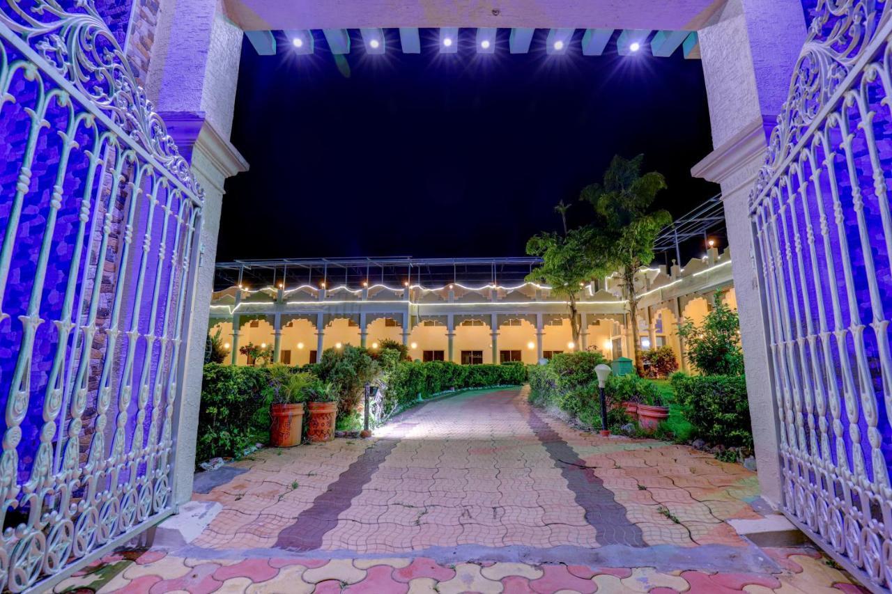Brindavan Garden Resort & Spa Krishnarajasagara Bagian luar foto